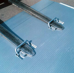 Access ramps accessories hoistgrip for forklift truck