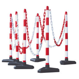 Barrières et poteaux sécurité et signalisation kit combiné 6 montants avec plaque triangle, avec  10 m chaînes et crochets (rouge/blanc) 