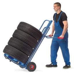 Tyre storage fetra tyre trolley  suitable for 8 tires or 4 complete wheels.  L: 630, W: 630, H: 110 (mm). Article code: 854546