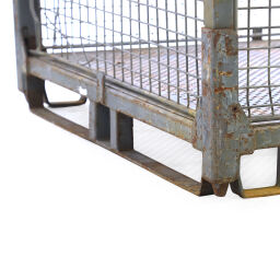 Mesh Stillages stackable and foldable B-quality, with damage used.  L: 1585, W: 1190, H: 930 (mm). Article code: 98-2779GB-B