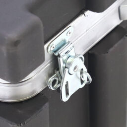 Sicherheitsbox Transportkoffer mit doppelte Schnellverschluß.  L: 535, B: 350, H: 250 (mm). Artikelcode: 81-8124