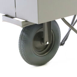 Gereedschapskruiwagen met lekvrije band (opgeschuimd polyurethaan) 