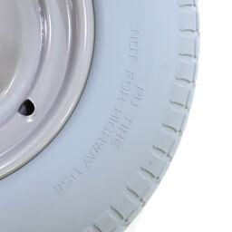 Wheel with puncture proof wheel (foamed polyurethane)  Ø 400 mm Version:  Ø 400 mm.  Article code: 6311189