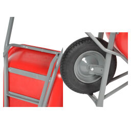 Wheelbarrow Matador wheelbarrow  with pneumatic tire Ø 400 mm Article arrangement:  New.  L: 1430, W: 625, H: 870 (mm). Article code: 6314261