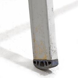 Gebruikte Ladders Trap enkel rechte ladder 16 treden  Breedte (mm):  410.  B: 410, H: 4150 (mm). Artikelcode: 98-5007GB