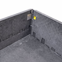 Gebrauchte Stapelboxen Kunststoff stapelbar und einklappbar B-Qualität, mit Schäden Material:  HDPE.  L: 1200, B: 1000, H: 610 (mm). Artikelcode: 98-5078GB-B
