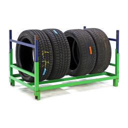 Rangement pneus et manutention gerbable charger verticalement d'occasion.  L: 1260, L: 800, H: 750 (mm). Code d’article: 98-5114GB