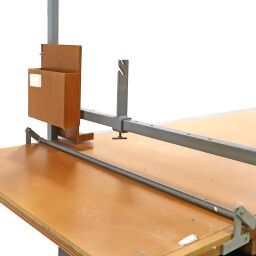 Gebruikte Werktafel inpaktafel werkblad met legbord.  B: 3070, D: 1005, H: 1775 (mm). Artikelcode: 98-5461GB