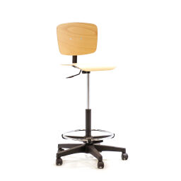 Gebruikte Werktafel werkplaatsstoel in hoogte verstelbaar.  L: 600, B: 550, H: 560 (mm). Artikelcode: 77-A042676
