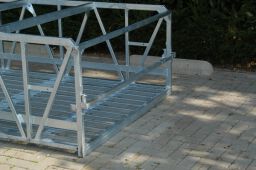 Gasflaschenlagerung Stahlflaschenpalette für 35 Gasflaschen (5 und 10 kg)