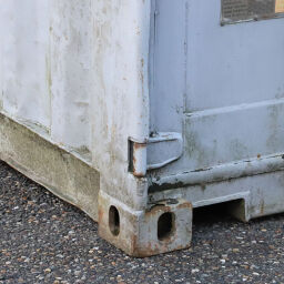 Container goods container 20 ft used.  L: 6058, W: 2438, H: 2591 (mm). Article code: 98-6086GB