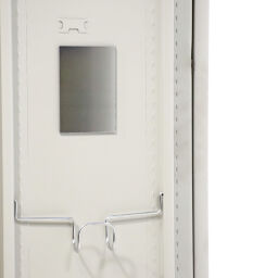 Gebrauchte Schrank Kleiderspind 4 Türen (Vorhängeschloss).  B: 1200, T: 500, H: 1800 (mm). Artikelcode: 77-A038448