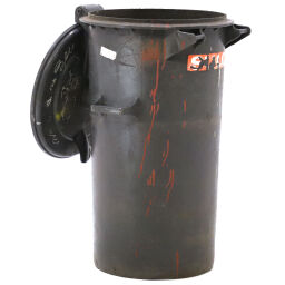 Gebrauchte Abfalleimer für Außenbereich Abfall und Reinigung Kunststoff Mülltonne mit Scharnierdeckel Artikelzustand:  Gebraucht.  L: 560, B: 560, H: 920 (mm). Artikelcode: 98-6250GB