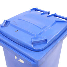 Gebrauchte Mülltonne  Abfall und Reinigung Mini-Container mit Scharnierdeckel.  L: 550, B: 500, H: 950 (mm). Artikelcode: 98-6226GB
