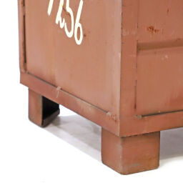 Stacking box steel Full Security 1 flap at 1 long side used.  L: 840, W: 585, H: 565 (mm). Article code: 98-6275GB