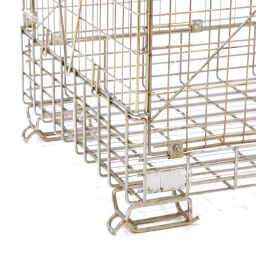 Wire basket stackable and foldable 4 walls