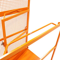 Access safety platform for forklift truck belgium model drive-in sleeves with slide down protection