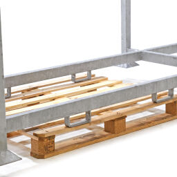 Storage pallet for construction industry fixed construction stackable convient pour montants 48.3x3.25 mm