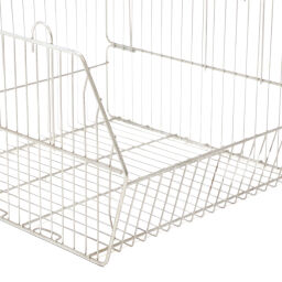 Wire basket with grip opening stackable