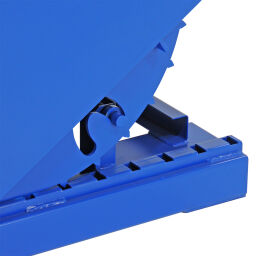 Automatic tilting automatic tilting container with sieve + draw-off tap