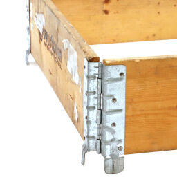 Pallet stacking frames attachment bracket hinging/stackable 4x hingeable