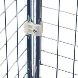 3 côtés Conteneur roulant à 3 compartiments fond en plastique avec barrières à emboîter
