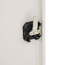 Gebruikte kast garderobekast 4 deuren (codeslot) 