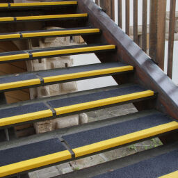 Vloermarkering en tape veiligheid en markering vloermarkering antislip voor trappen 230x1000mm