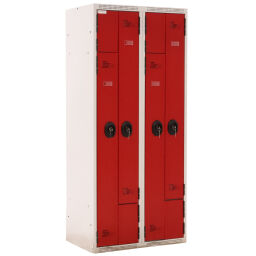 Gebruikte kast garderobekast 4 deuren (cilindersluiting)