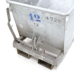 Automatic tilting tilting container automatic tilting container standard