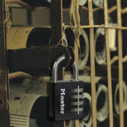 Sloten hangslot met cijfersloten