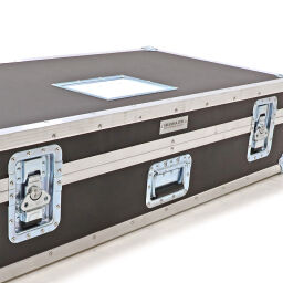Flightcase with double closure and handle