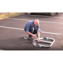 Parkplatzbegrenzung Parkbügel einklappbar